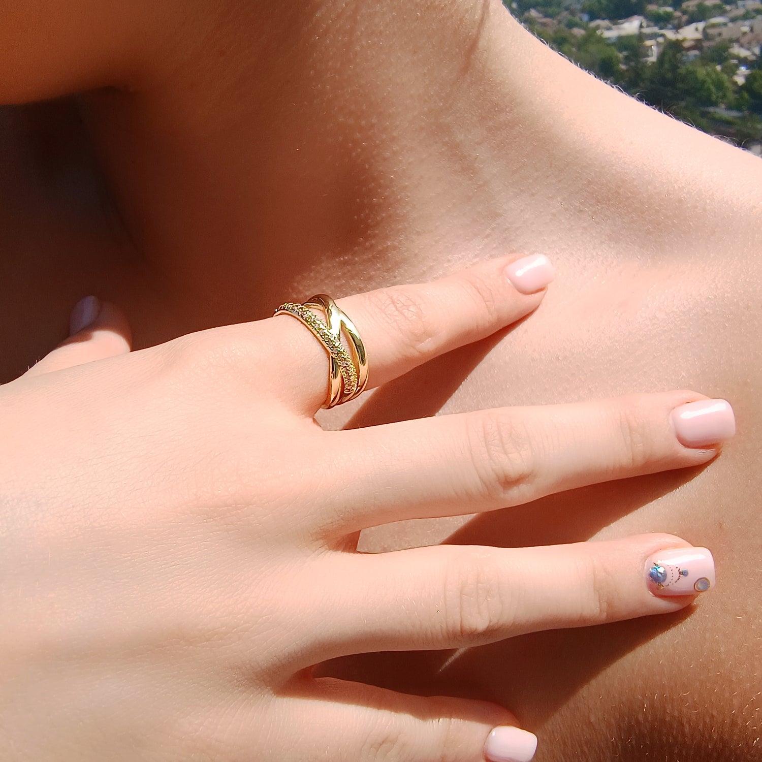 Anillo Mel - Medida Ajustable - Baño de Oro 18Kt y Circones