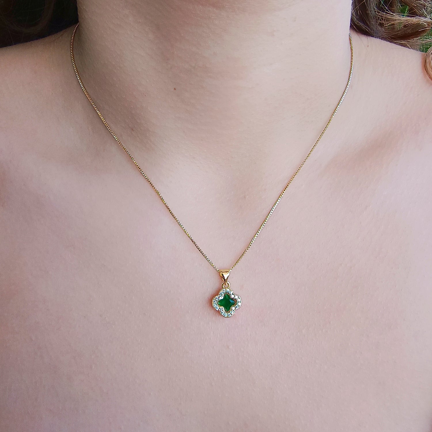 Conjunto Cadena y Colgante Trébol Verde - Baño de Oro 18Kt