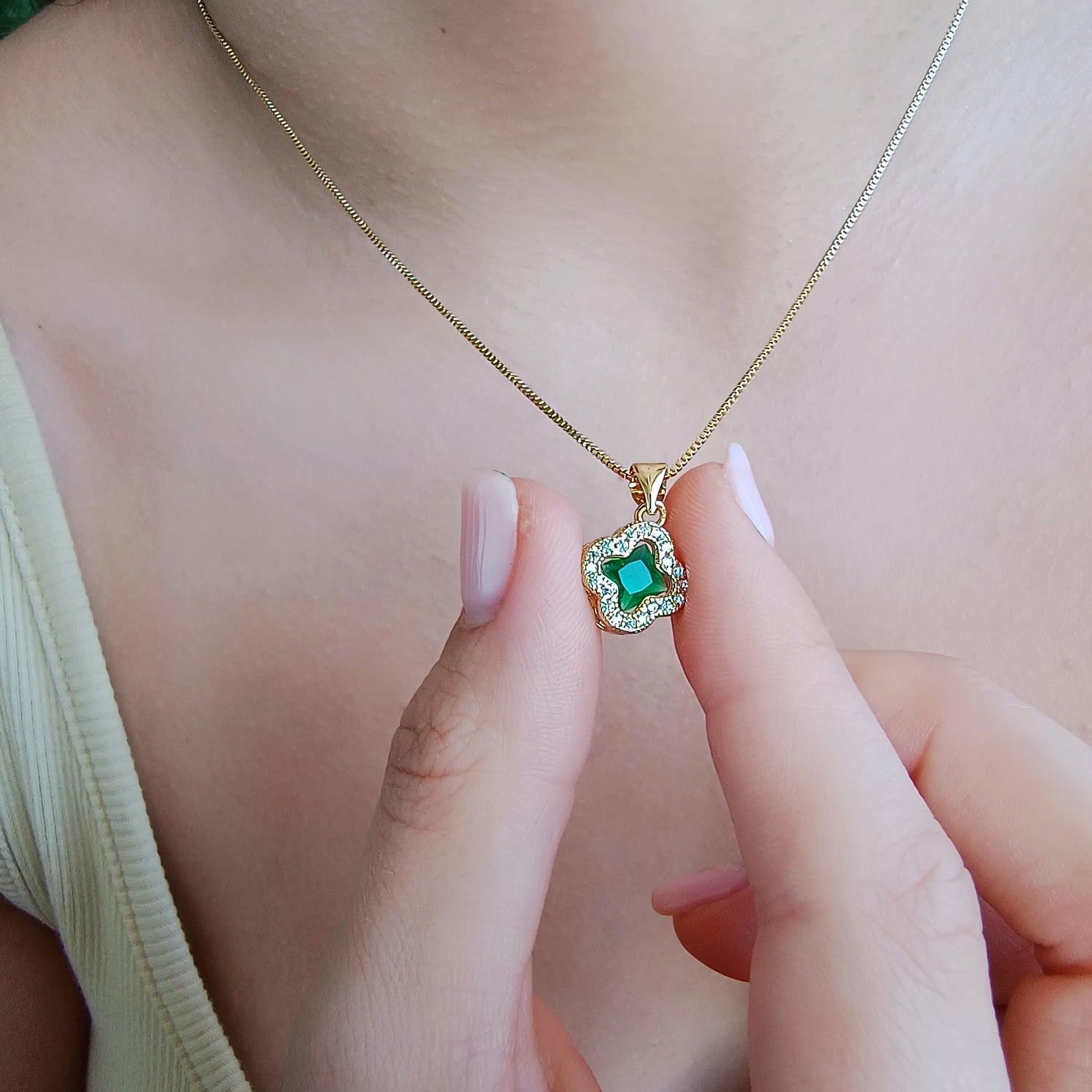 Conjunto Cadena y Colgante Trébol Verde - Baño de Oro 18Kt