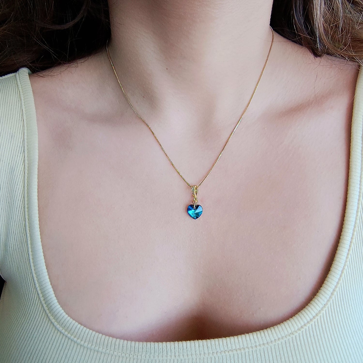 Conjunto Cadena y Colgante Corazón Cristal Azul - Baño de Oro 18Kt