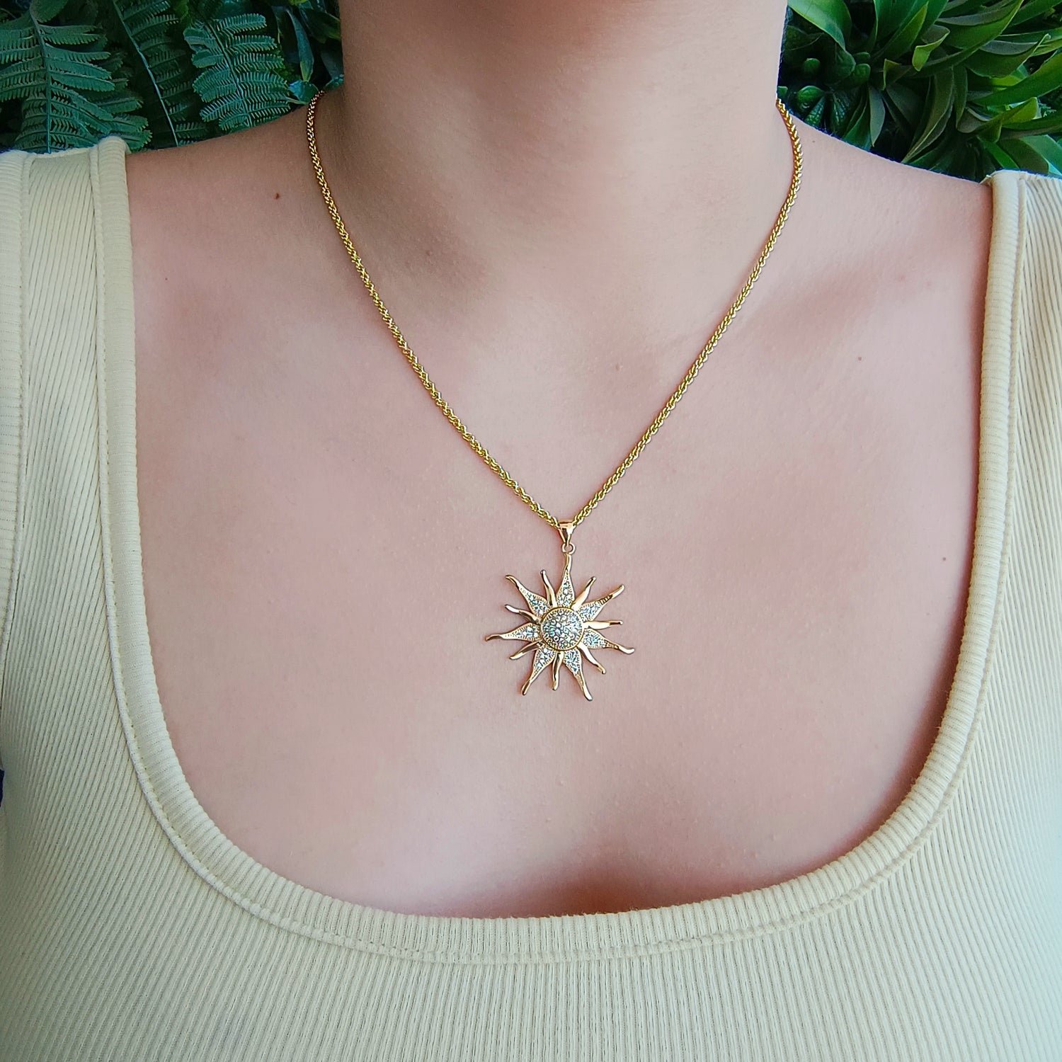 Conjunto Cadena y Colgante Sol Grande - Baño de Oro 18Kt