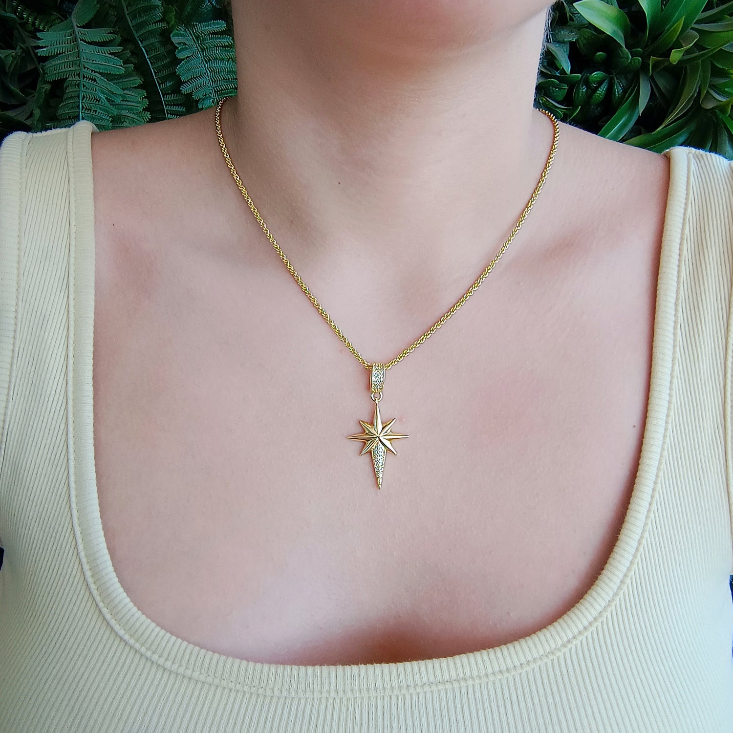 Conjunto Cadena y Colgante Estrella Polar - Baño de Oro 18Kt
