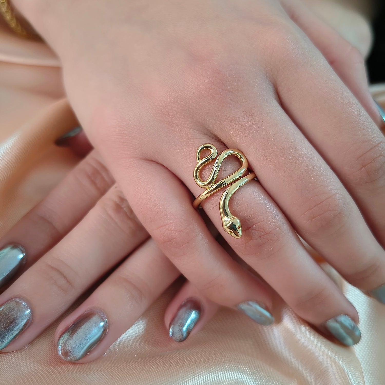 Anillo Snake Liso - Medida Ajustable - Baño de Oro 18Kt