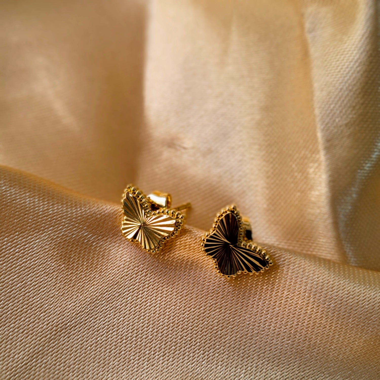 Aros Mariposa - Baño de Oro 18Kt