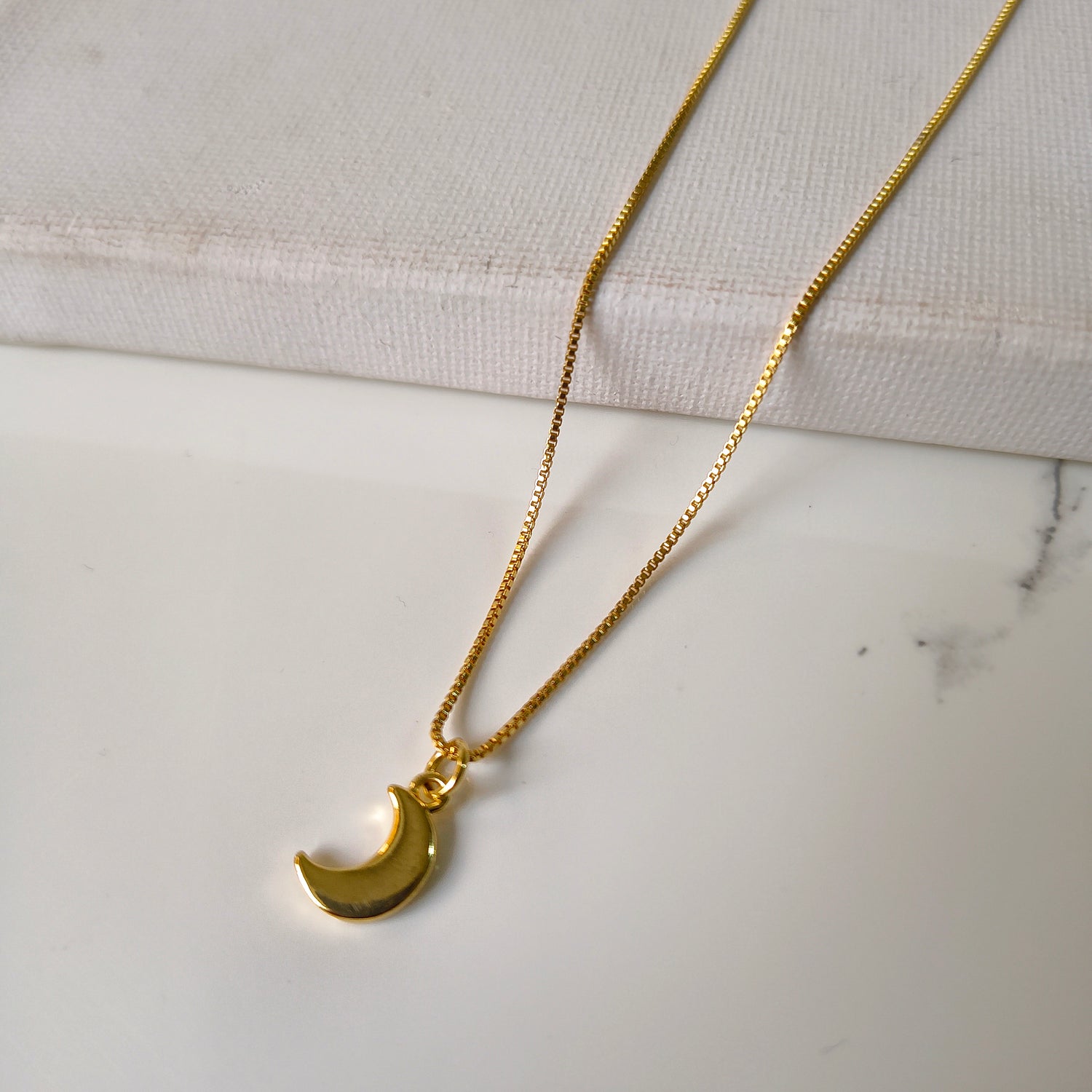 Conjunto Cadena y Colgante Luna