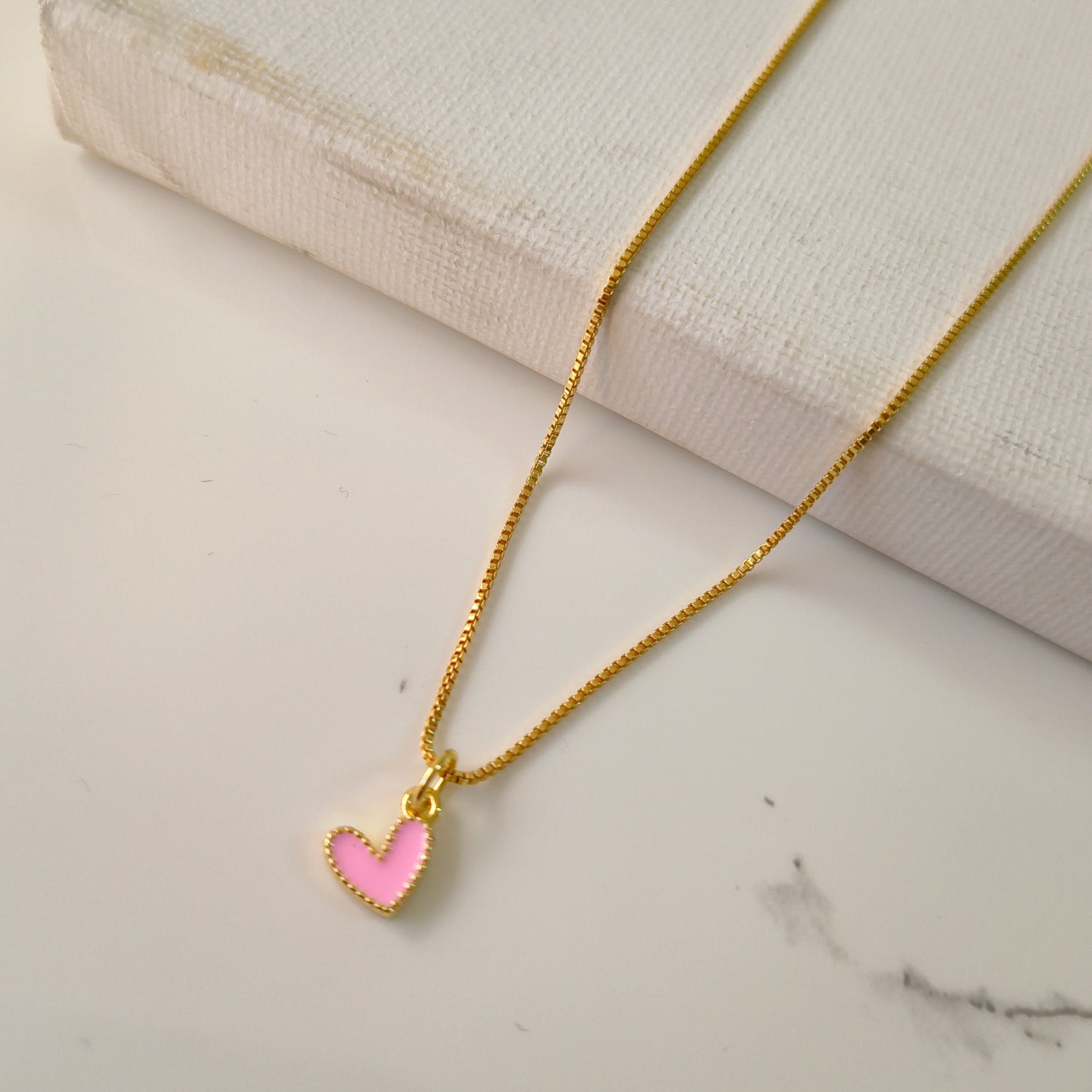 Conjunto Cadena y Colgante Corazón Colores
