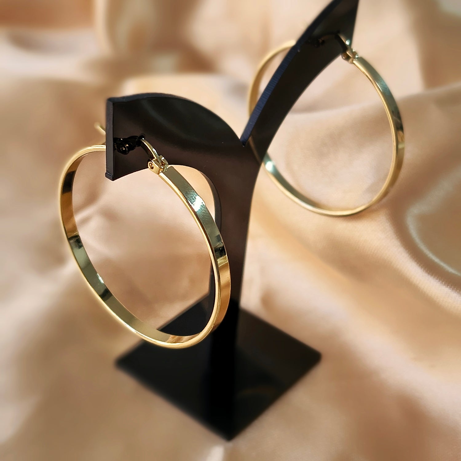 Aros Argolla Plana Mediana - Baño de Oro 18Kt
