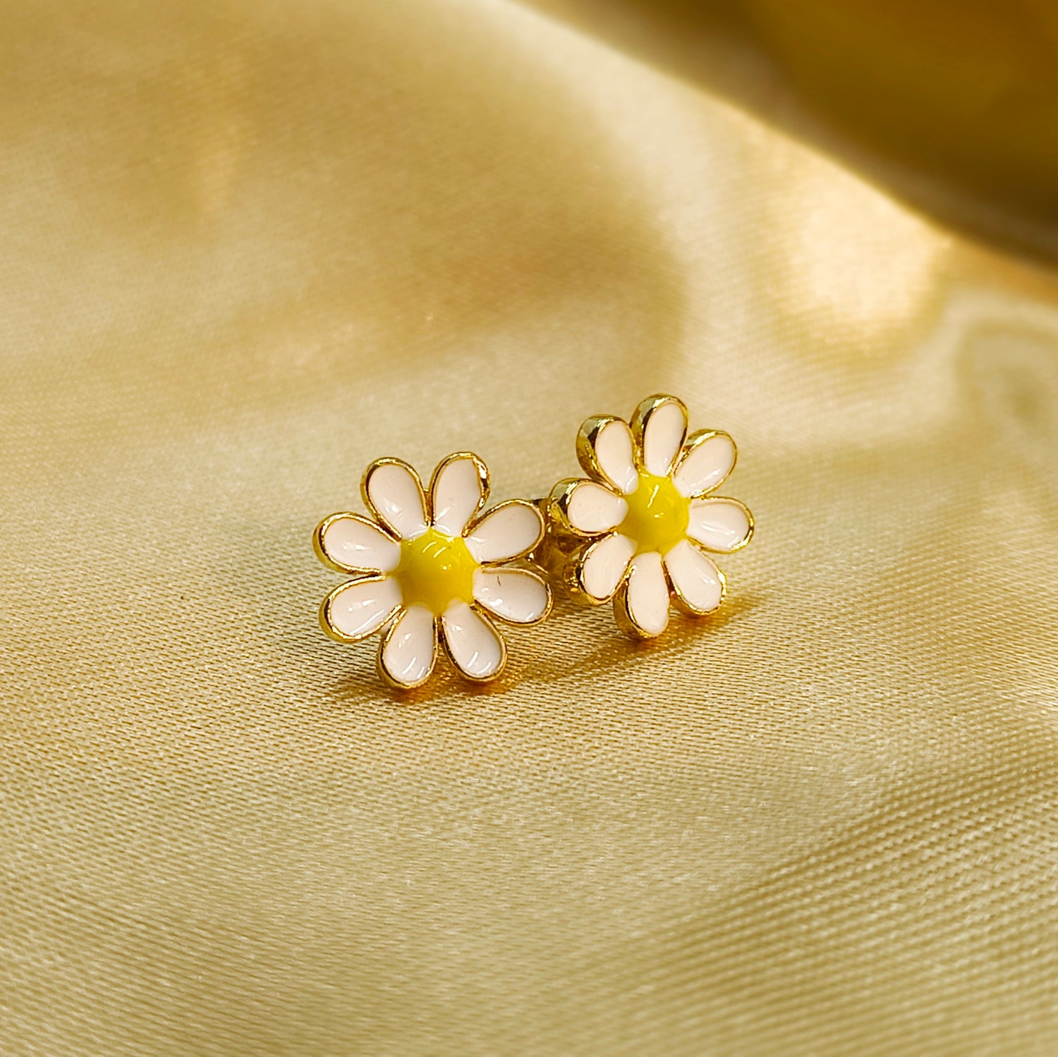 Aros Margaritas - Baño de Oro 18Kt