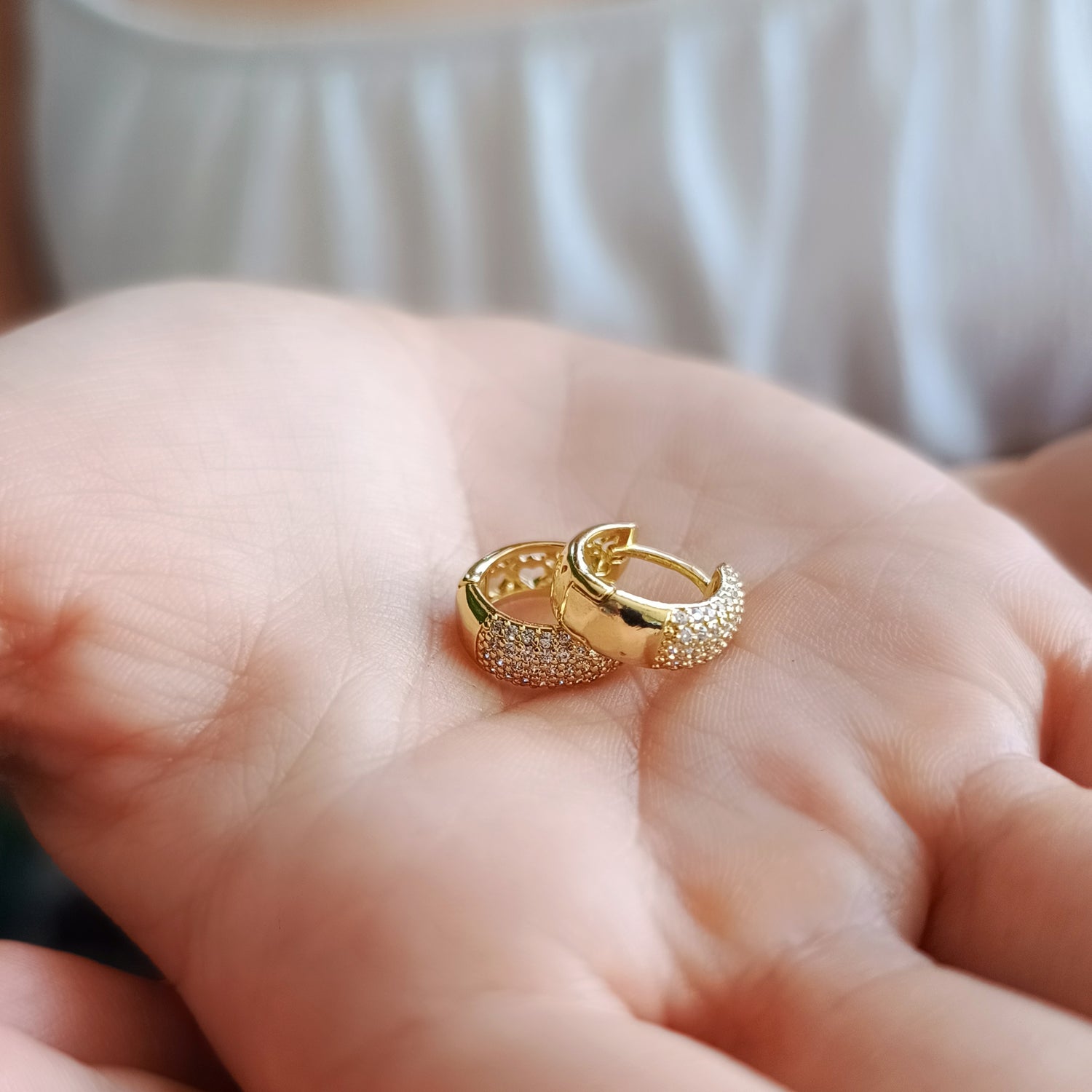 Aros Fiorella - Baño de Oro 18Kt y Circones