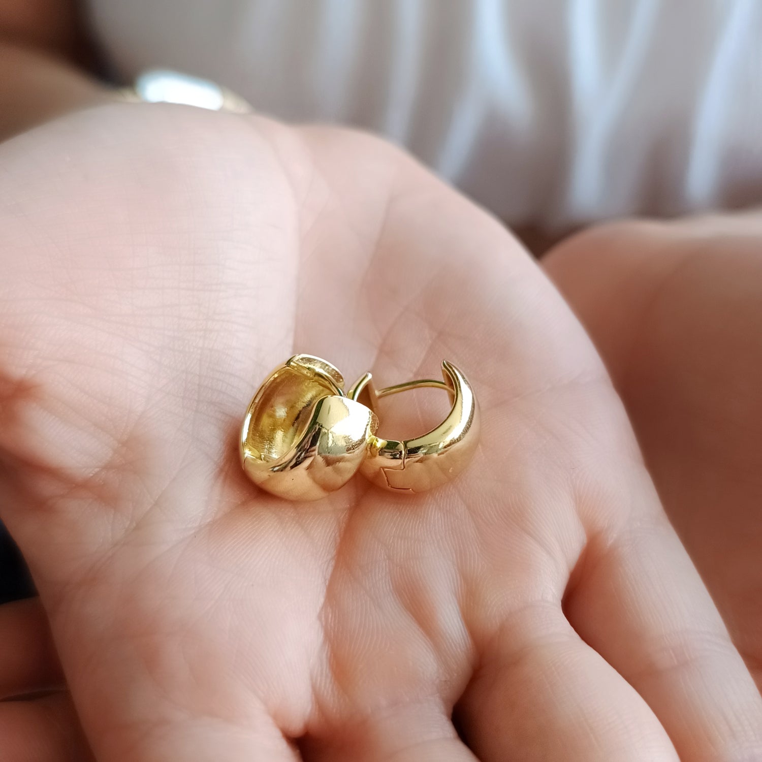Aros Julieta Medianos - Baño de Oro 18Kt