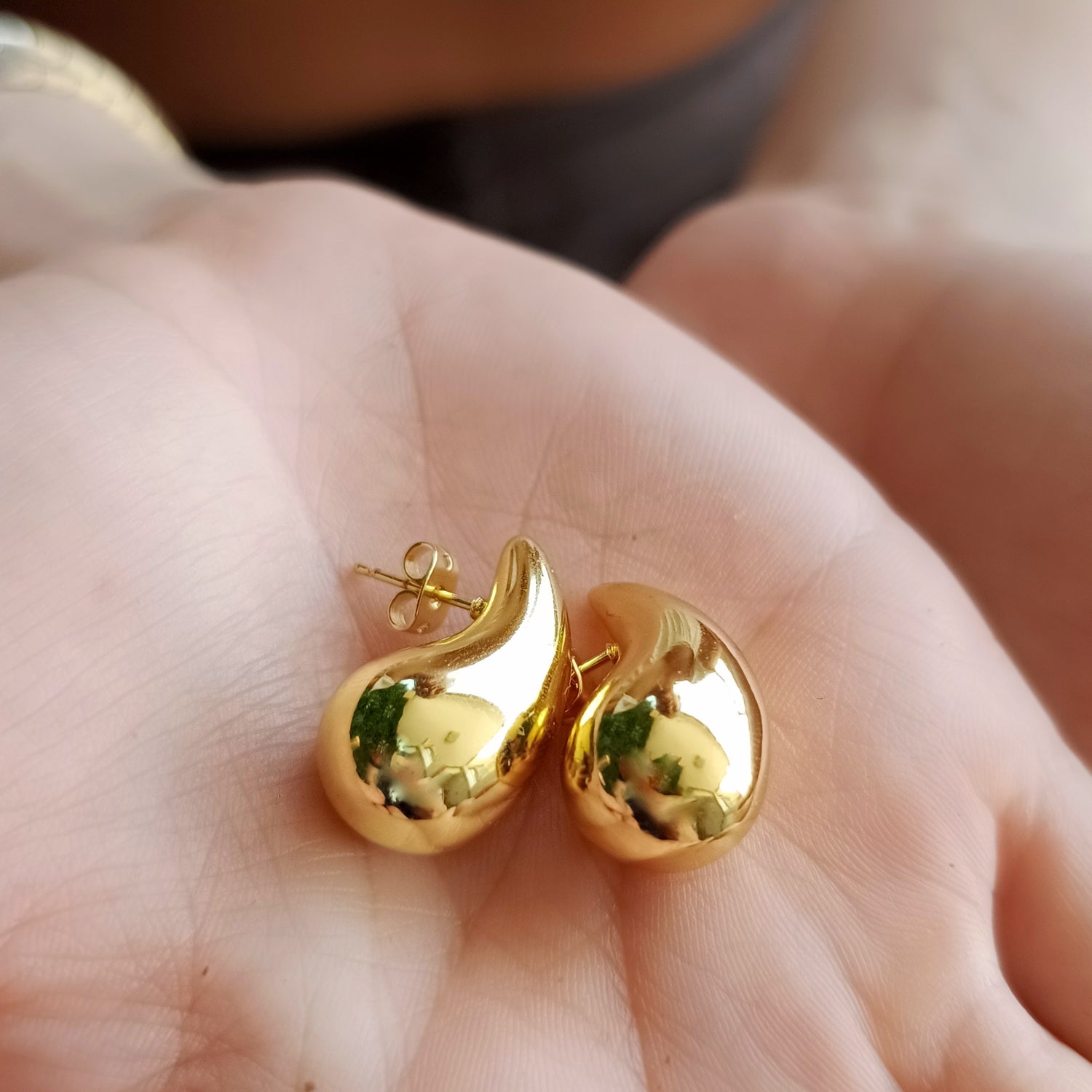 Aros Gota Tamaño Mediano - Baño de Oro 18Kt