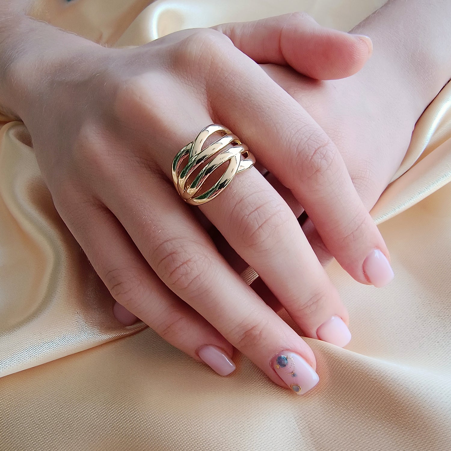 Anillo Rama - Medida Ajustable - Baño de Oro 18Kt