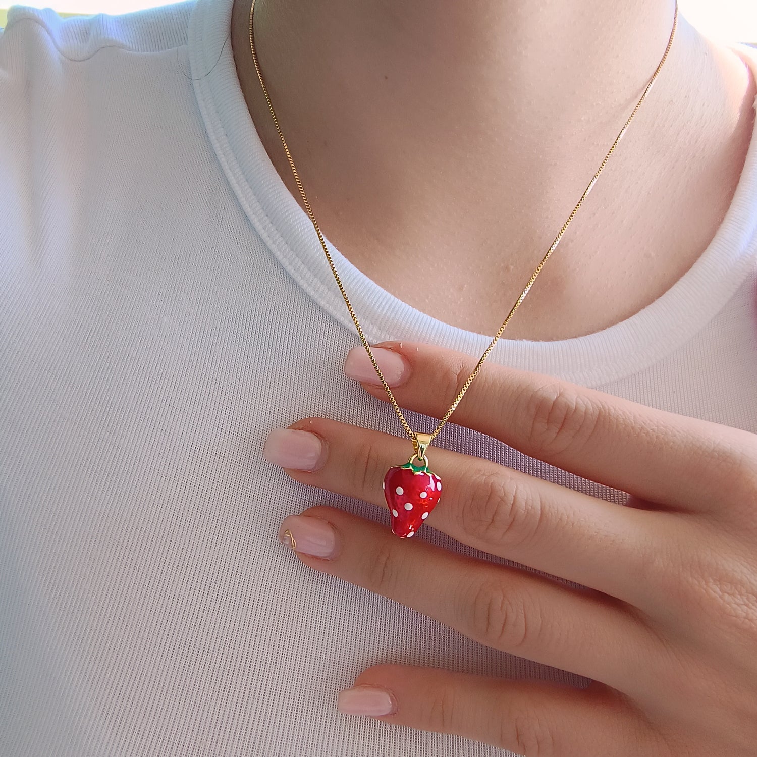 Conjunto Cadena y Colgante Frutilla