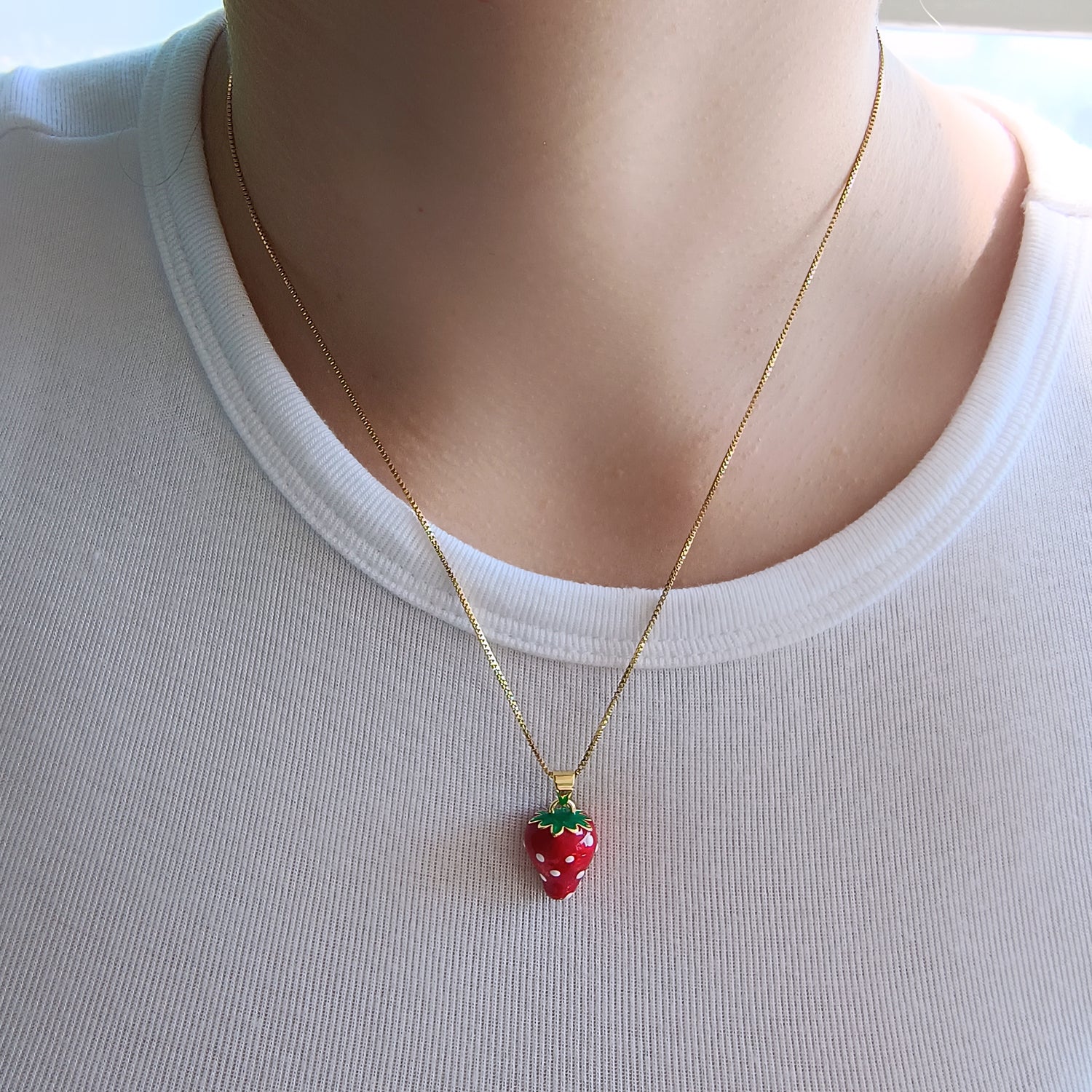 Conjunto Cadena y Colgante Frutilla