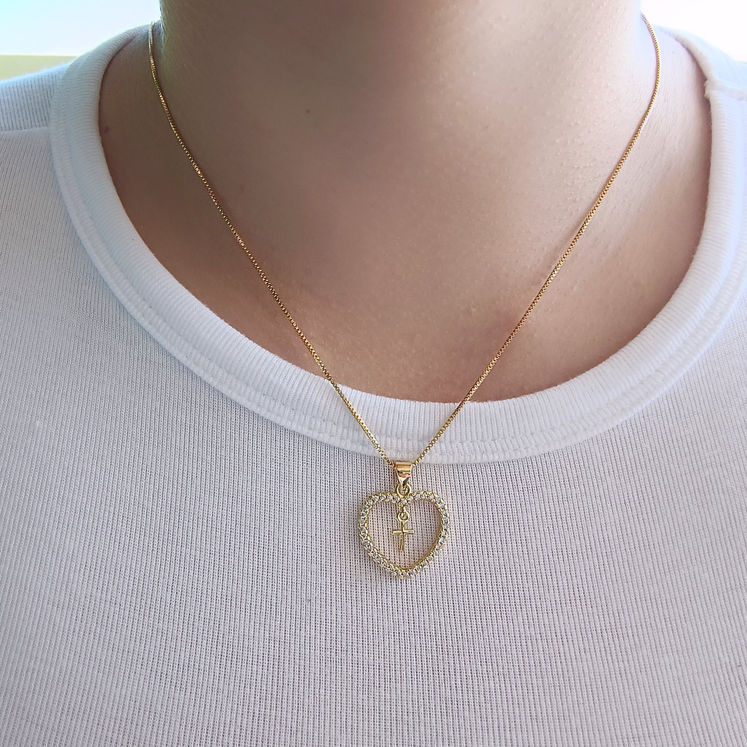 Conjunto Cadena y Colgante Corazón Cruz