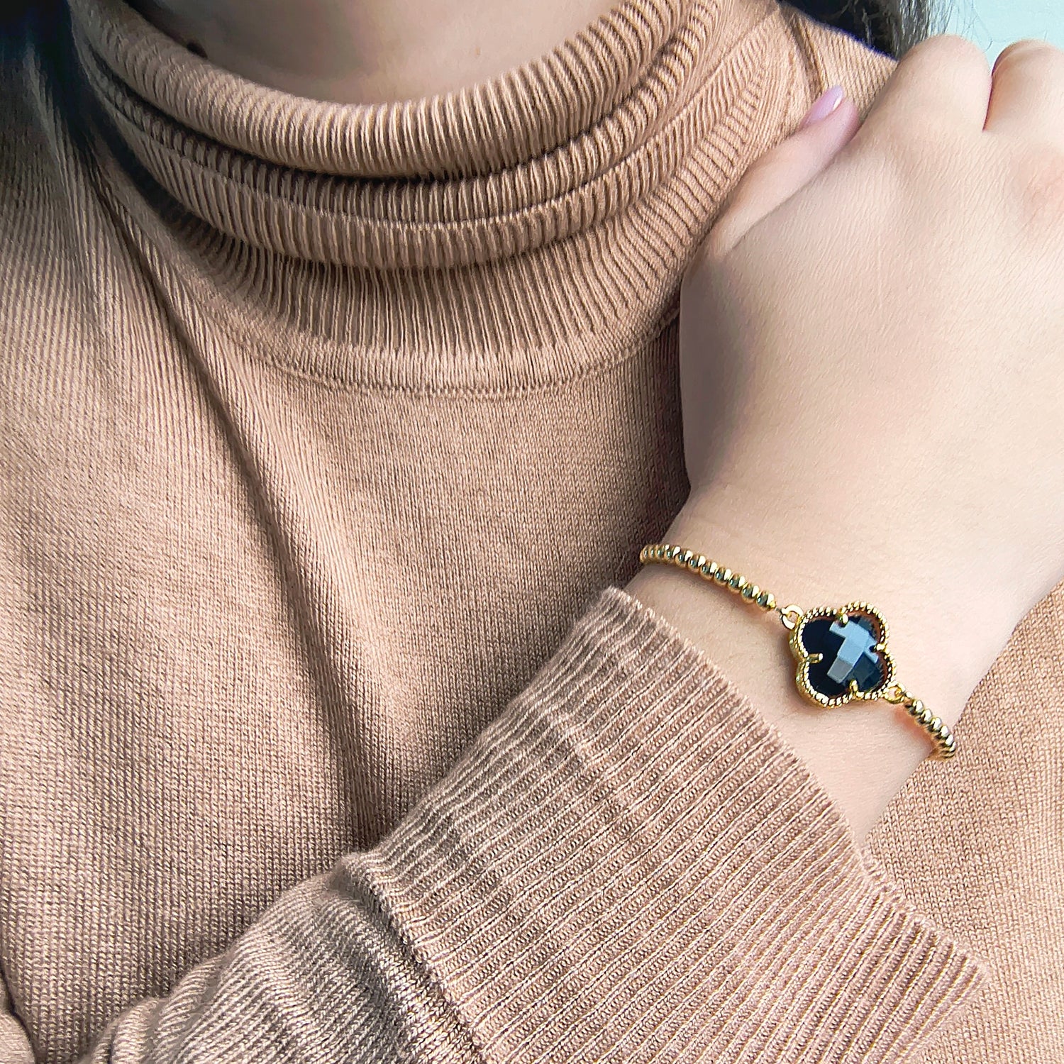 Pulsera Trébol Negro - Baño de Oro 18Kt